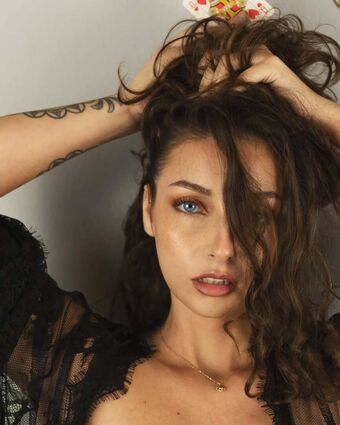 Fabiola Holystone