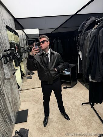 fedez Fotografii Nud Scurse OnlyFans 6