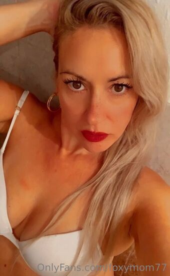 foxymom77 Fotografii Nud Scurse OnlyFans 5