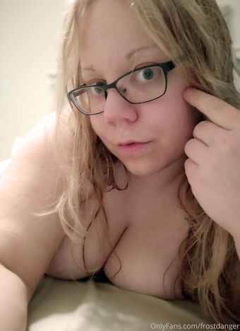 frostdanger Fotografii Nud Scurse OnlyFans 2