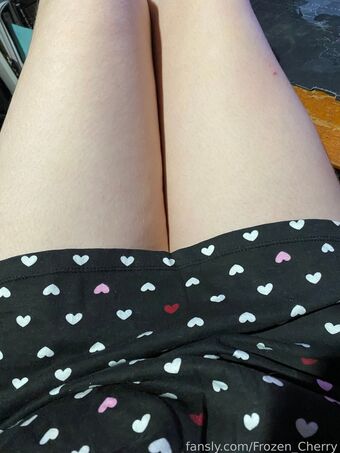 Frozen_Cherry Fotografii Nud Scurse OnlyFans 18