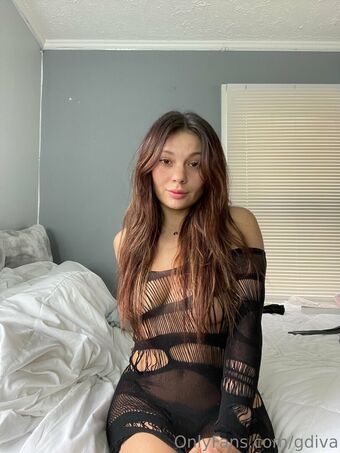 gdiva Fotografii Nud Scurse OnlyFans 45