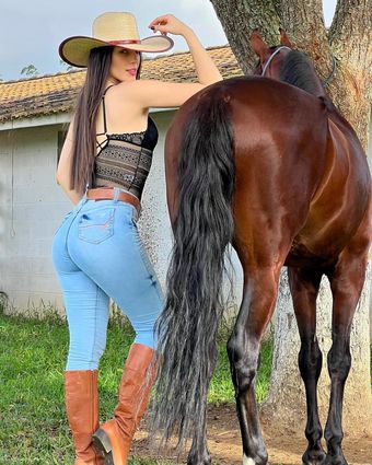 Geandra Bazzanella Fotografii Nud Scurse OnlyFans 2