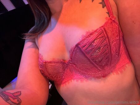 gemini.witch Fotografii Nud Scurse OnlyFans 14
