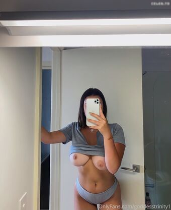 Goddess Trinity Fotografii Nud Scurse OnlyFans 27
