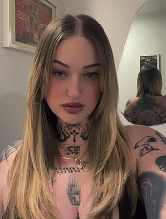Goth Queen