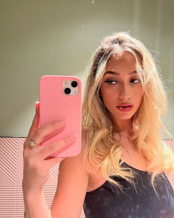 Grace Baker Fotografii Nud Scurse OnlyFans 37