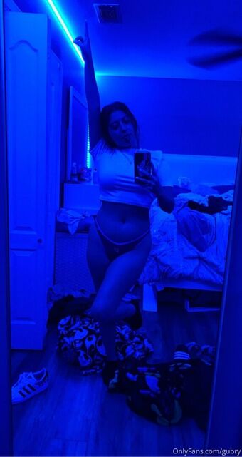 gubry Fotografii Nud Scurse OnlyFans 28