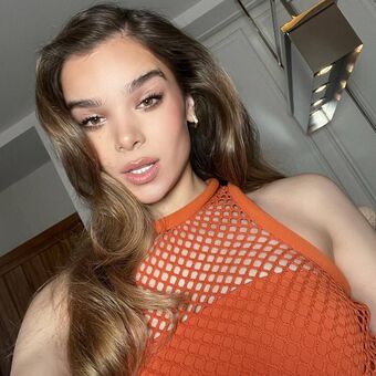 Hailee Steinfeld