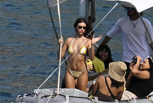Hailey Baldwin Bieber