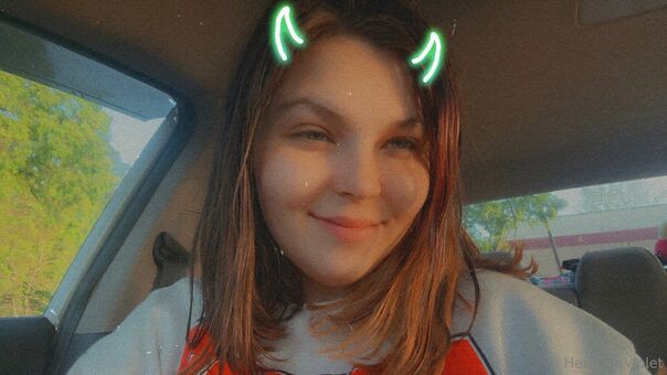 hereliesviolet