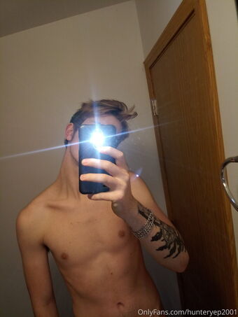 hot.hunter Fotografii Nud Scurse OnlyFans 6
