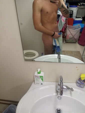 hot.hunter Fotografii Nud Scurse OnlyFans 12