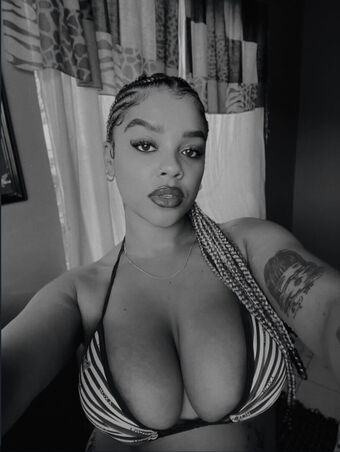 iam.andreajade Fotografii Nud Scurse OnlyFans 18