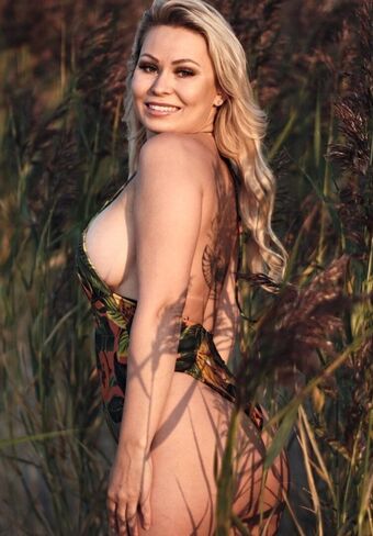 Iidaz Sofia Fotografii Nud Scurse OnlyFans 11