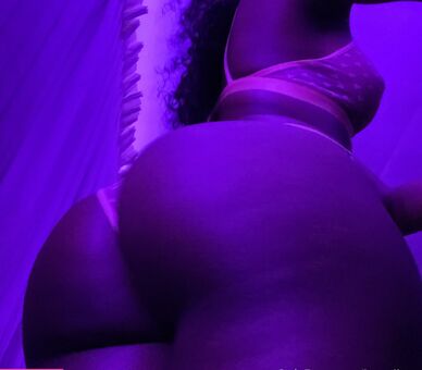Imanijyne Fotografii Nud Scurse OnlyFans 22