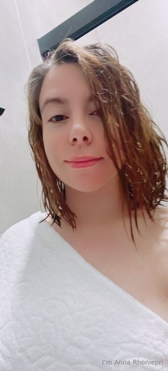 imanna Fotografii Nud Scurse OnlyFans 60