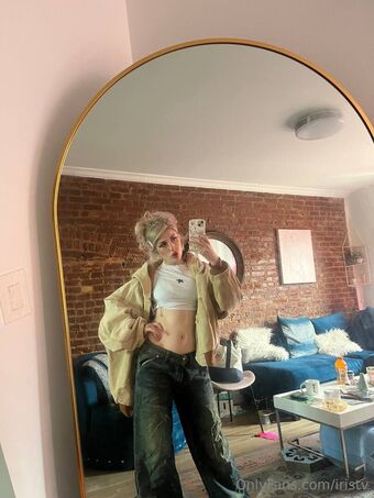 iristv Fotografii Nud Scurse OnlyFans 34
