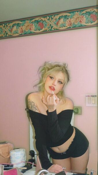 iristv Fotografii Nud Scurse OnlyFans 42