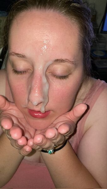 iSwallow Fotografii Nud Scurse OnlyFans 2