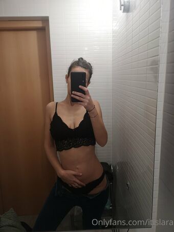 itislara Fotografii Nud Scurse OnlyFans 5