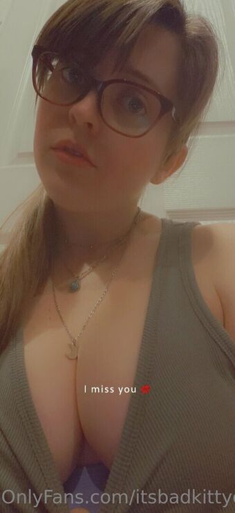 Itsbadkittyof Fotografii Nud Scurse OnlyFans 15