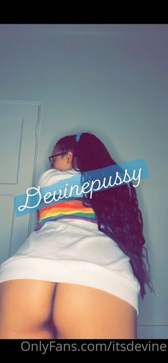 itsdevine Fotografii Nud Scurse OnlyFans 14