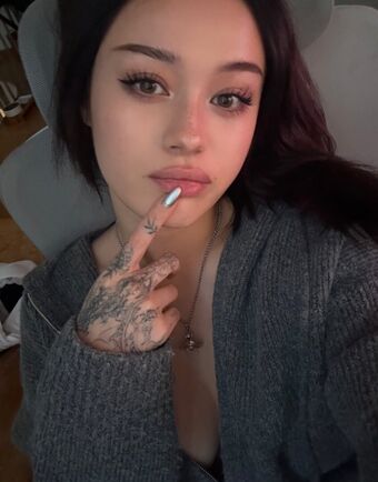JadeyAnh Fotografii Nud Scurse OnlyFans 152