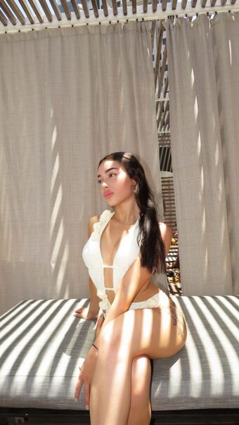 julbellaa Fotografii Nud Scurse OnlyFans 2