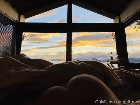 juli_moi Fotografii Nud Scurse OnlyFans 3