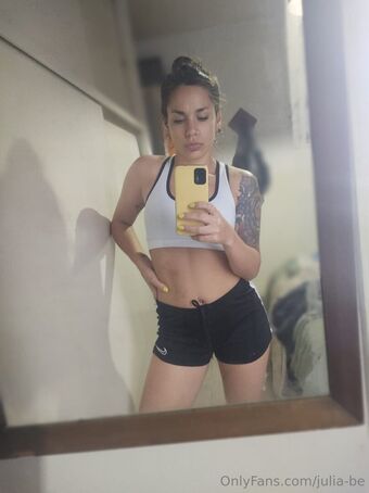 julia-be Fotografii Nud Scurse OnlyFans 1