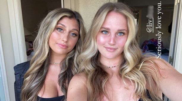 Julia & Olivia