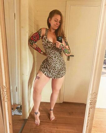 Julia Pling Fotografii Nud Scurse OnlyFans 40