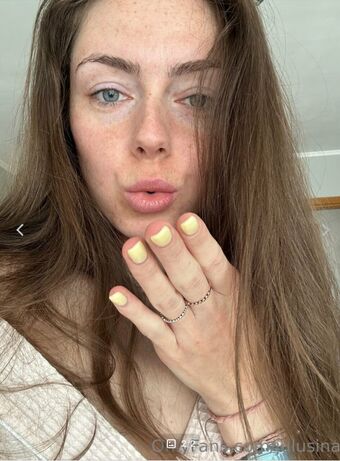 Julusina Fotografii Nud Scurse OnlyFans 6