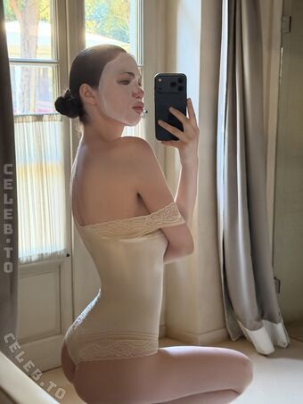 Katrin Korableva Fotografii Nud Scurse OnlyFans 211