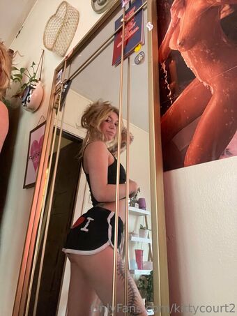 Kittycourty Fotografii Nud Scurse OnlyFans 14