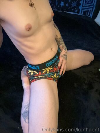 konfident Fotografii Nud Scurse OnlyFans 22