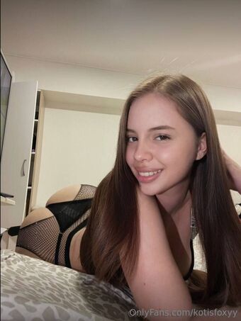 kotisfoxyy