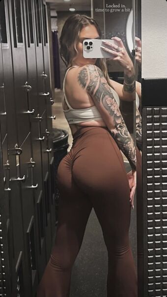 KrissyV Fotografii Nud Scurse OnlyFans 11