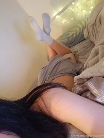 kvvvthy Fotografii Nud Scurse OnlyFans 9