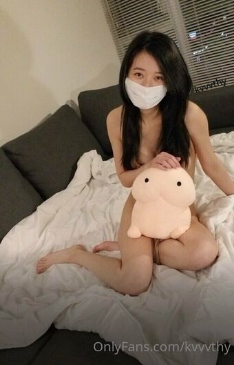 kvvvthy Fotografii Nud Scurse OnlyFans 13