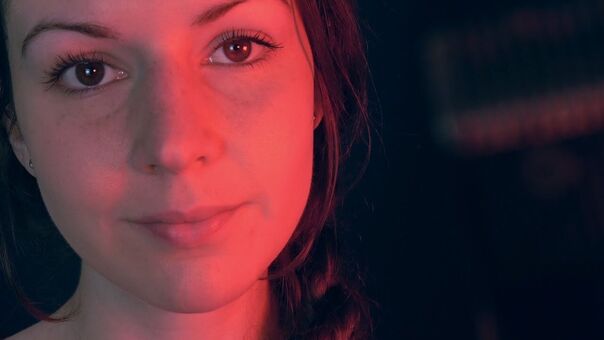 Lady ASMR