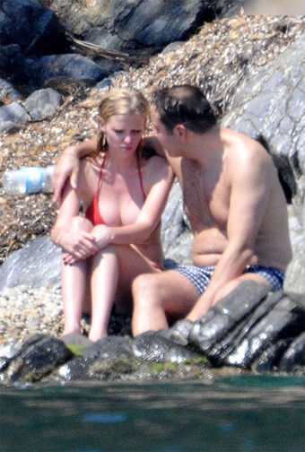 Lara Stone
