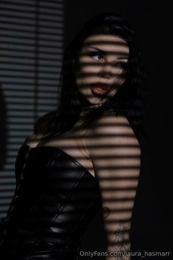 laura_hasmarr