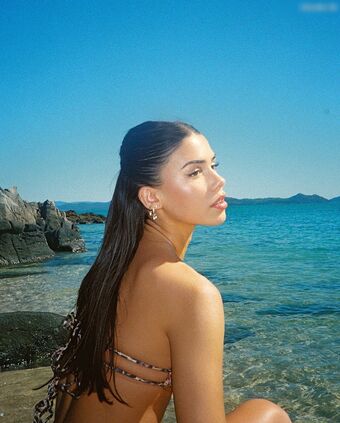 Leah Halton