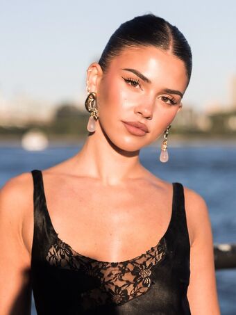 Leah Halton