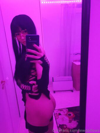 lewdpillows