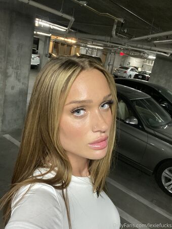 Lexiefucks