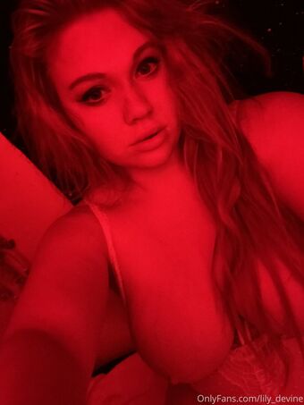 lily_devine