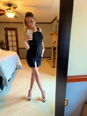 Lily Devyne